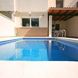  Holiday home Jacuzzi & Pool